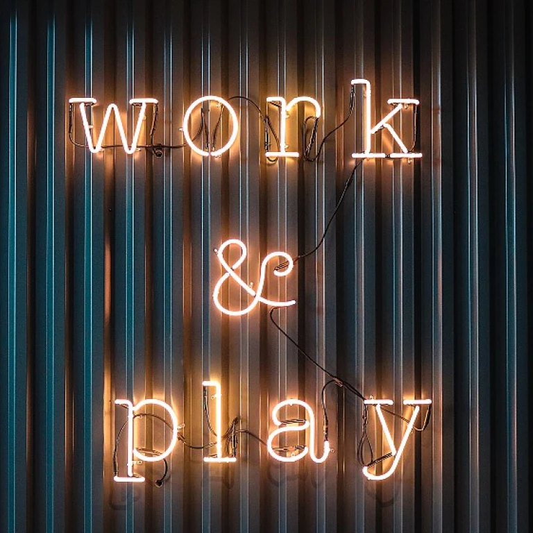 Navigating the Automation Paradox in Human Resources